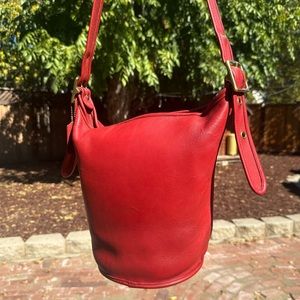 Vintage Coach #9953 Helen’s Legacy Medium Duffle Bucket Bag